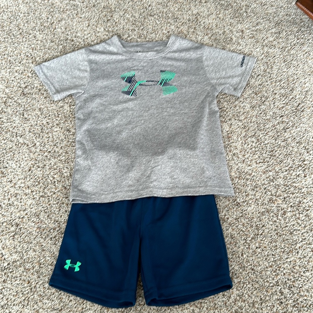 Under Armour 3T Outfit